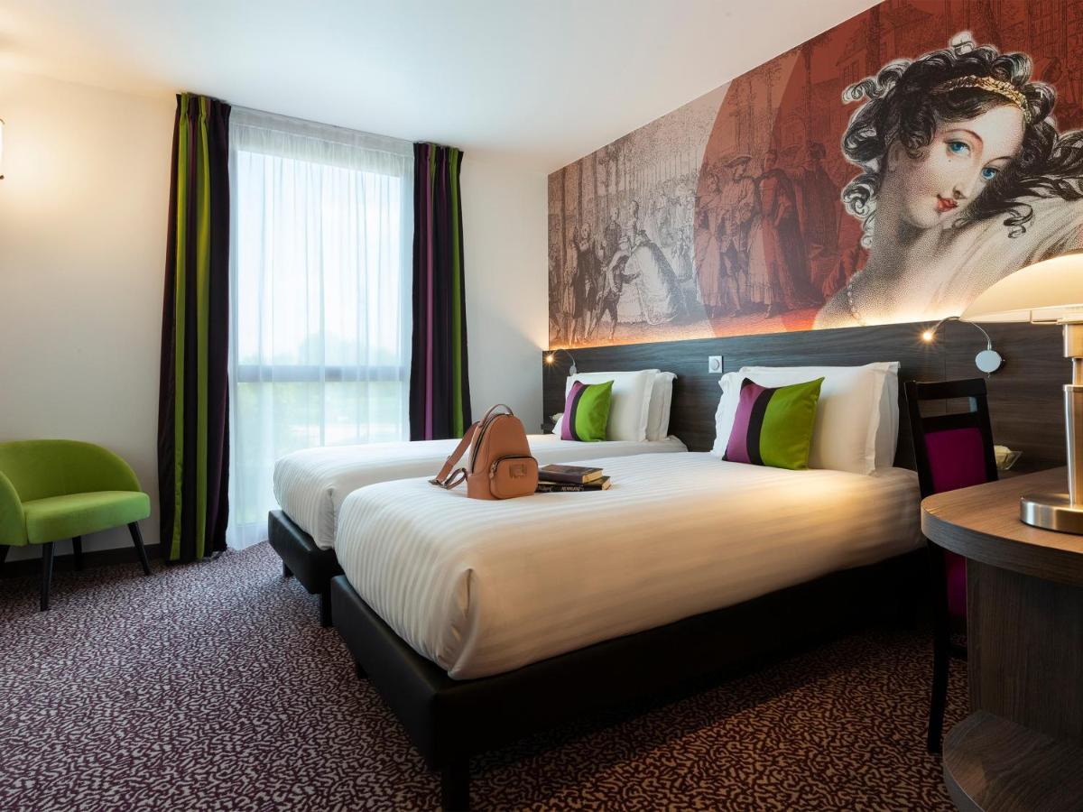 Hotel Roi Soleil Prestige Plaisir - St Quentin Buitenkant foto