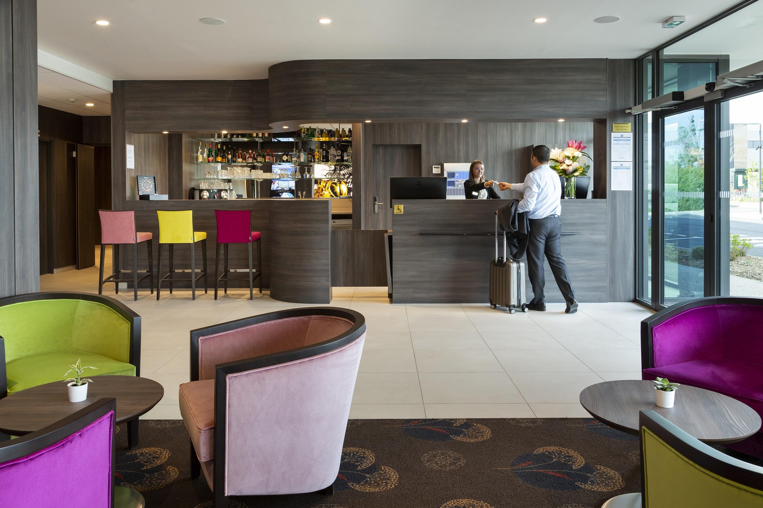 Hotel Roi Soleil Prestige Plaisir - St Quentin Buitenkant foto