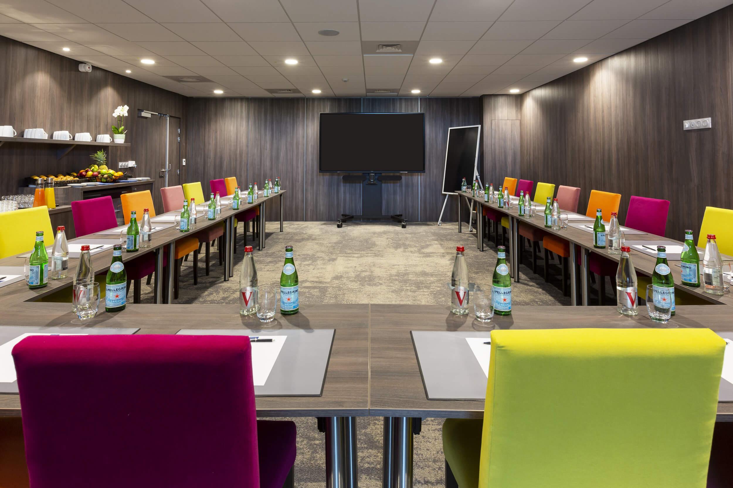 Hotel Roi Soleil Prestige Plaisir - St Quentin Buitenkant foto