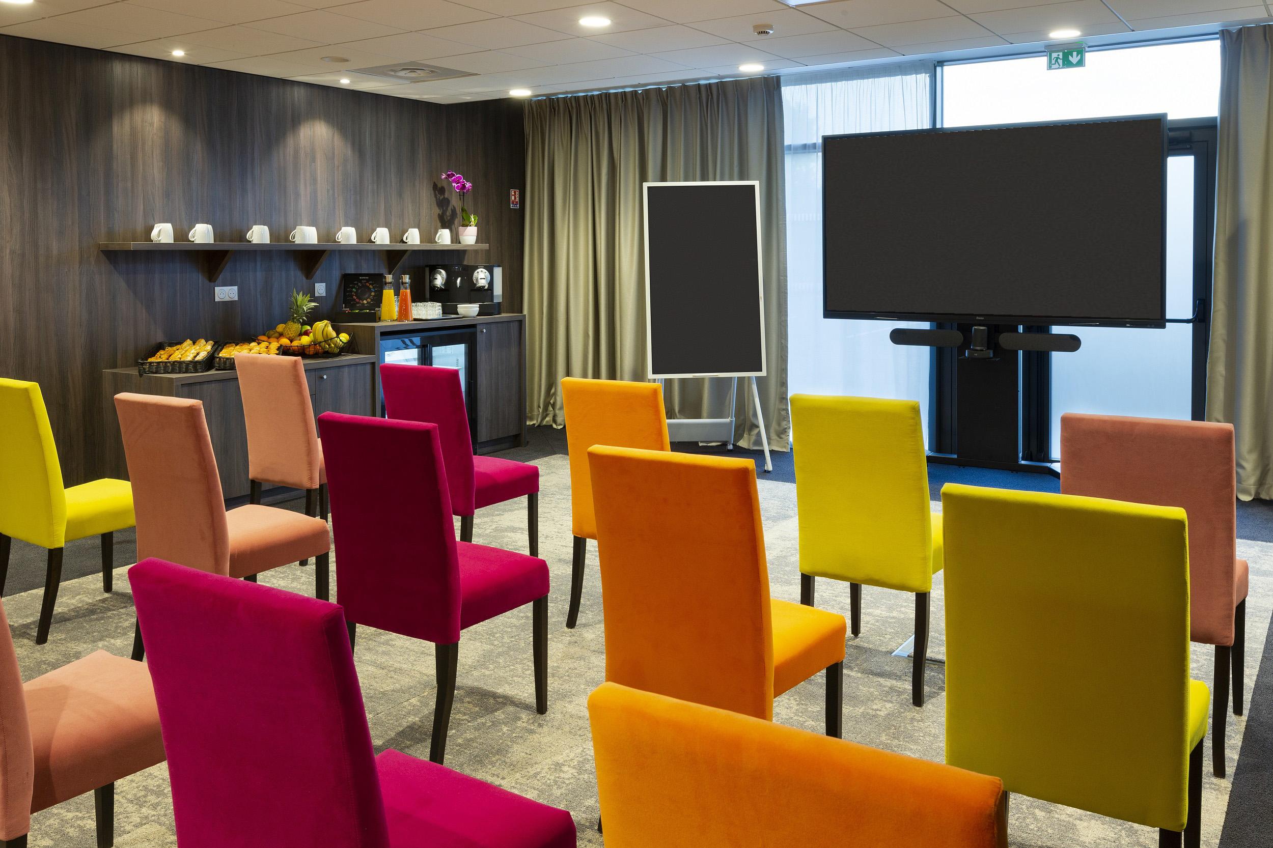 Hotel Roi Soleil Prestige Plaisir - St Quentin Buitenkant foto
